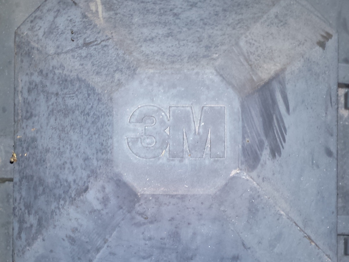 File:3M Back - New.jpg - HighwayWiki